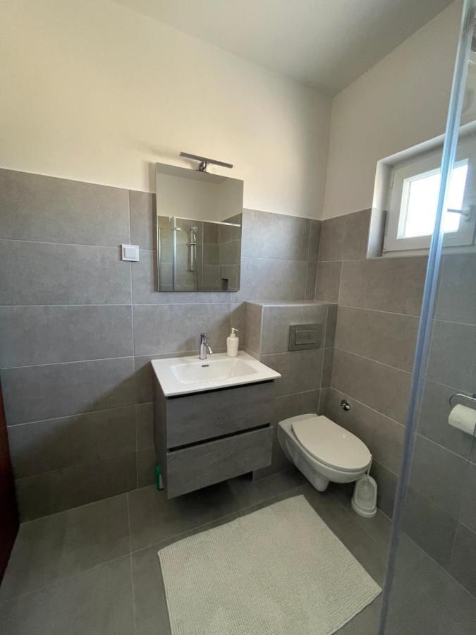 Apartmani Fulir Vrsi Ngoại thất bức ảnh